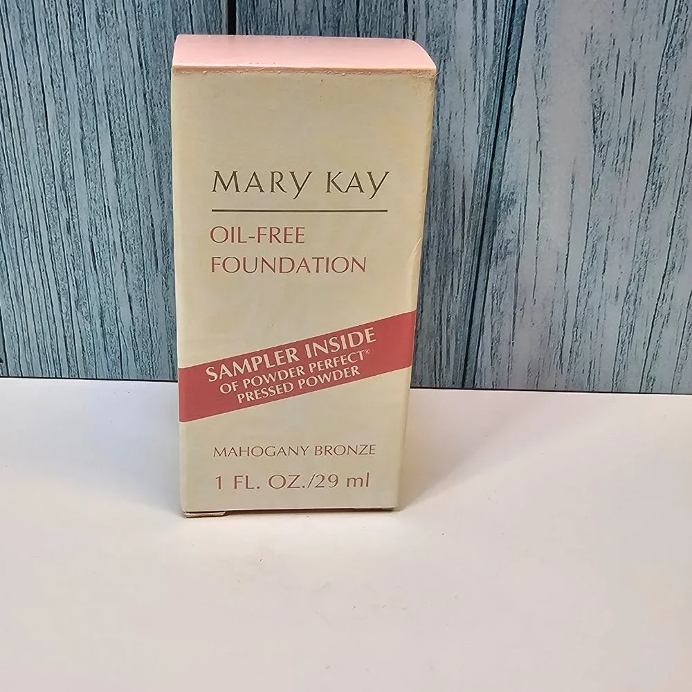 Mary Kay Day Radiance Oil-Free Foundation Mahogany Bronze #5796 - NIB Old Stock